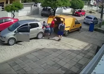Polícia Federal cumpre mandado contra suspeito de assaltar carro dos Correios