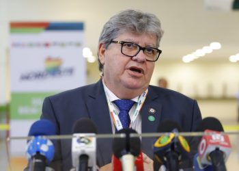 João pede construção de linhas de transmissão para ampliar investimentos em energias renováveis no Nordeste