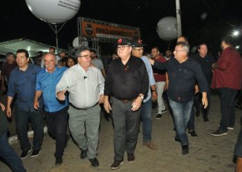 João Azevêdo visita 53ª Expapi em Campina Grande e destaca incentivo à agricultura familiar e ao agronegócio