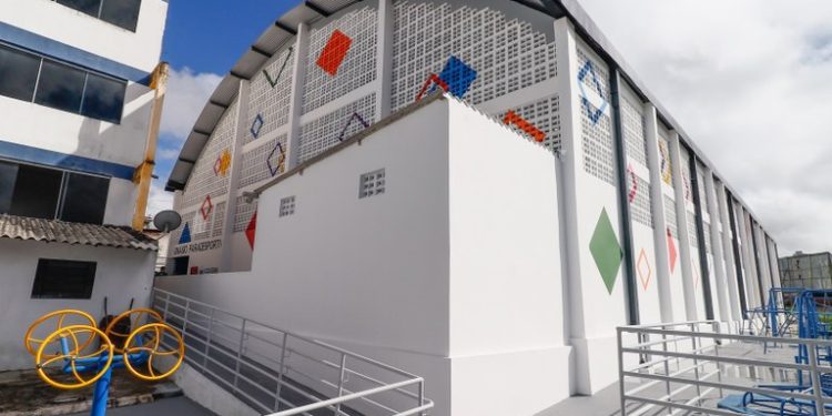 João entrega reforma do ginásio e parque infantil no Instituto dos Cegos de Campina Grande