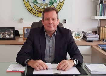 Justiça condena prefeito de Sousa por agressão à ex-namorada