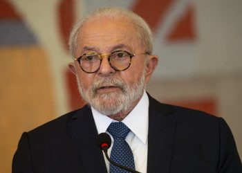 Lula conversa com papa sobre guerra na Ucrânia e combate à fome