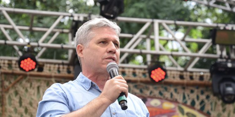 Governo federal vai lançar programa de reforma agrária este mês, diz ministro