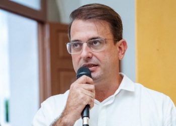 Prefeito de São José de Piranhas passa mal e é submetido a angioplastia, em Brasília