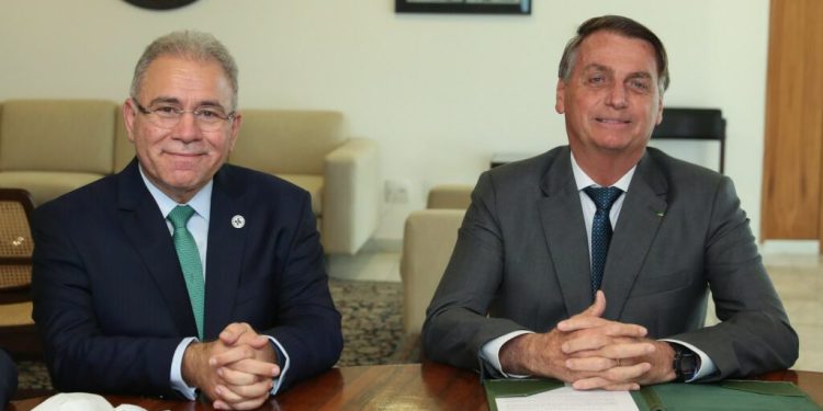 Marcelo Queiroga confirma violação do cartão de vacina de Bolsonaro
