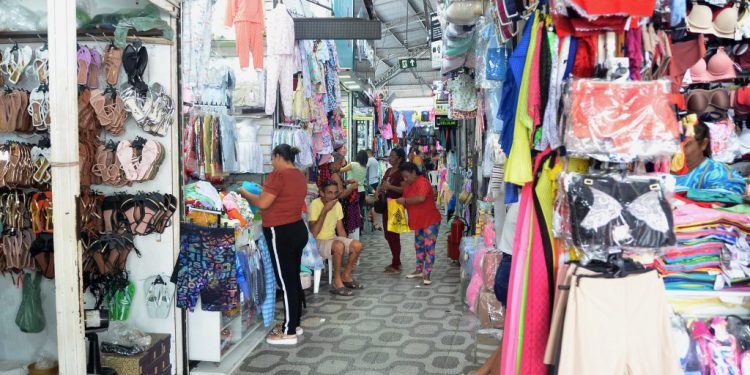 Shoppings Populares reúnem preço baixo, serviços e sorteio de prêmios até 31 de maio