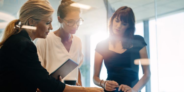 Mulheres representam cerca de 75,2% na área de Recursos Humanos