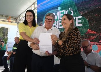 João Azevêdo firma parcerias com instituições de ensino superior e autoriza investimentos em abertura da Semana do Meio Ambiente