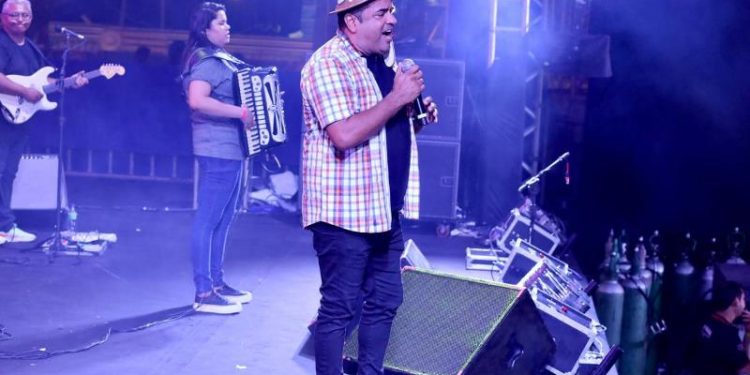 Em noite contagiante, São João de Patos 2023 inicia com shows regionais e nacionais no Terreiro do Forró