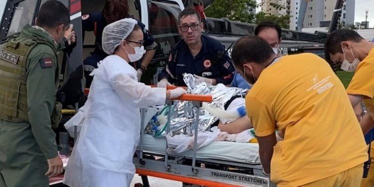 Paciente é removido de Bananeiras para Hospital de Emergência e Trauma de João Pessoa pelo helicóptero Acauã