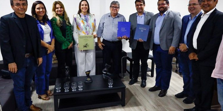 Comitiva do Governo do Ceará visita a Paraíba para conhecer programas de segurança alimentar desenvolvidos pelo Estado