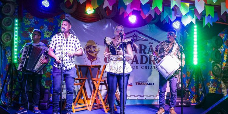 Jairo Madruga e Banda Stylo Ousado abrem shows do Arraiá do Litoral, em Cabedelo