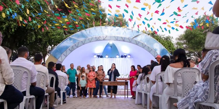 Prefeitura de Patos realiza tradicional Casamento Coletivo e oficializa a união de 20 casais