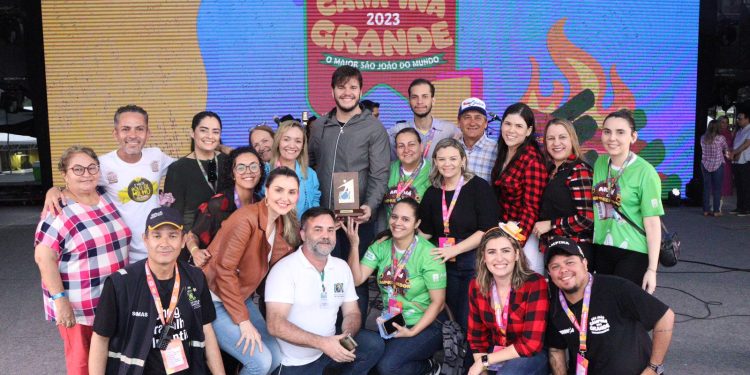 RECORDE ALCANÇADO: AMDE colabora com contagem de pares da Maior Quadrilha Junina do Mundo