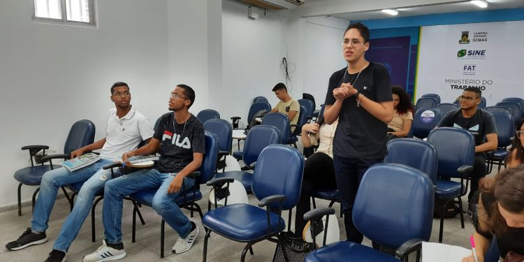 Prefeitura de Campina Grande oferece 100 vagas para treinamento Jovem Aprendiz gratuito