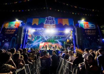 Atrações do São João Multicultural levam multidão ao Parque Solon de Lucena no terceiro dia de festa