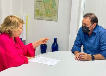 Secretário confirma à deputada Francisca Motta projeto para restauração asfáltica da Serra de Teixeira