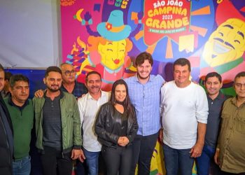 Bruno recebe presidente da Famup e 11 prefeitos no Parque do Povo