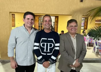Hugo Motta participa de inaugurações em São João do Tigre