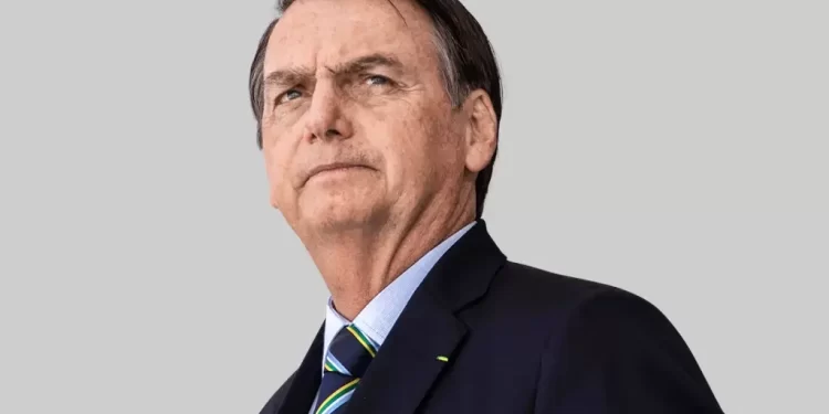 AO VIVO: Com três votos pela inelegibilidade, TSE retoma julgamento de Bolsonaro