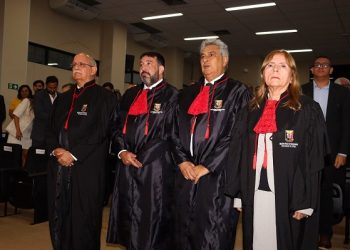 José Guilherme Lemos e Francisco Sarmento são empossados no cargo de procurador de Justiça