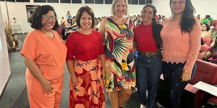 Secretaria de Desenvolvimento Social de Patos participa de Seminário Estadual sobre Serviço de Acolhimento Familiar