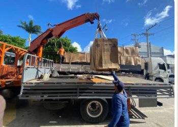 Prefeitura de Pedras de Fogo adquire TVs e freezers para escolas municipais