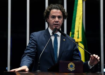 VÍDEO: Veneziano chama coronel do Exército de mentiroso na CPMI e fala viraliza nas redes sociais