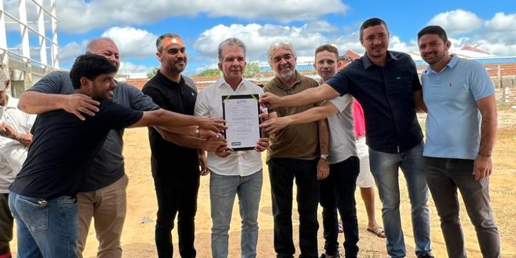 Nabor Wanderley assina ordem de serviço para conclusão do Centro de Iniciação ao Esporte