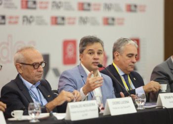 Efraim Filho afirma que o Congresso Nacional precisa ouvir mais os prefeitos
