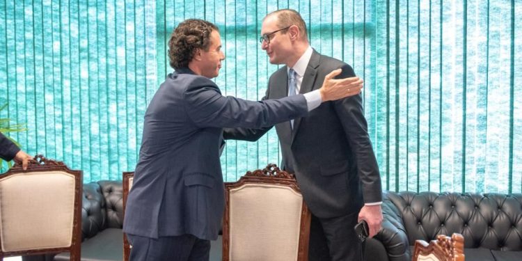 Veneziano confirma para esta quinta apresentação e leitura de relatório sobre indicação de Zanin ao STF