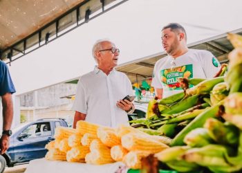 Cícero abre Festival do Milho e consumidor pode encontrar mão por menos de R$ 35