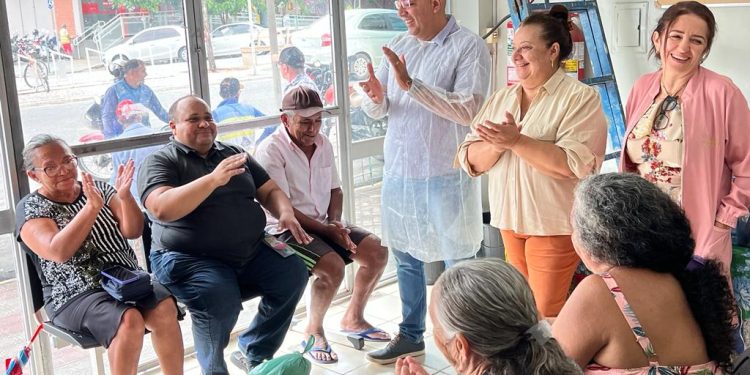 Programa de distribuição de próteses dentárias beneficia mais 60 pessoas em Patos