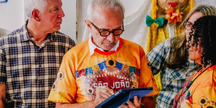 Cícero Lucena autoriza reestruturação e ampliação de CMEI em Paratibe e dobra número de vagas