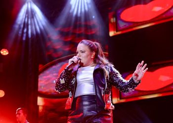 Em clima de despedida, penúltima noite do São João é marcada com apresentação inédita da patoense Bizay