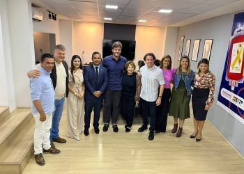 Veneziano, Nilda e Bruno recebem Secretário do Ministério da Justiça e anunciam Casa da Mulher Brasileira em Campina Grande