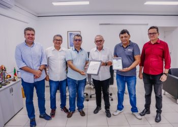 Prefeito de João Pessoa sanciona Lei que reconhece utilidade pública do Projeto Amar & Servir