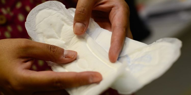 Distribuição de absorventes beneficiará 24 milhões de mulheres brasileiras