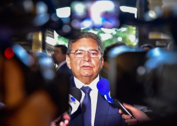 Adriano Galdino destaca postura de João por cirurgia pelo SUS: “mostra ética e decência”