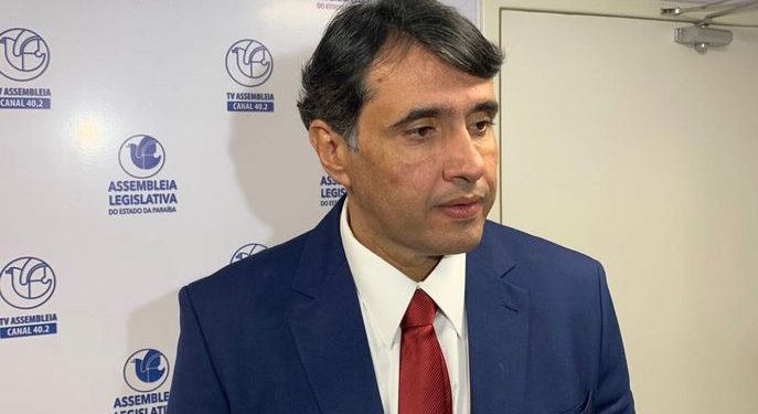 André Gadelha toma posse na ALPB e promete trabalhar pelo progresso do Estado