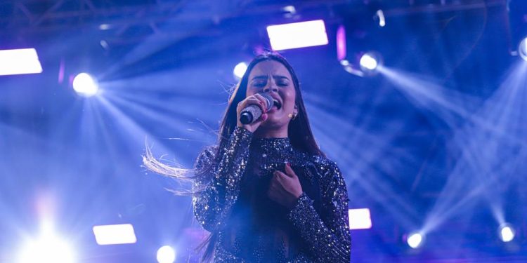 ARRAIÁ DO LITORAL: Raí Saia Rodada e Danieze Santiago encerram comemorações juninas em Cabedelo