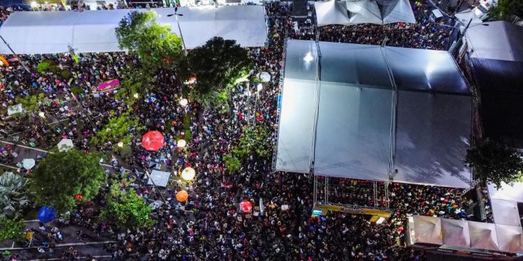 ARRAIÁ DO LITORAL: Raí Saia Rodada e Danieze Santiago encerram comemorações juninas em Cabedelo
