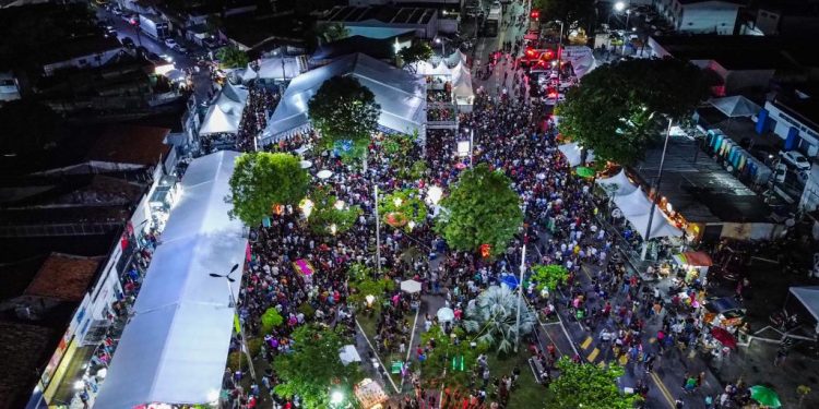 ARRAIÁ DO LITORAL: Raí Saia Rodada e Danieze Santiago encerram comemorações juninas em Cabedelo