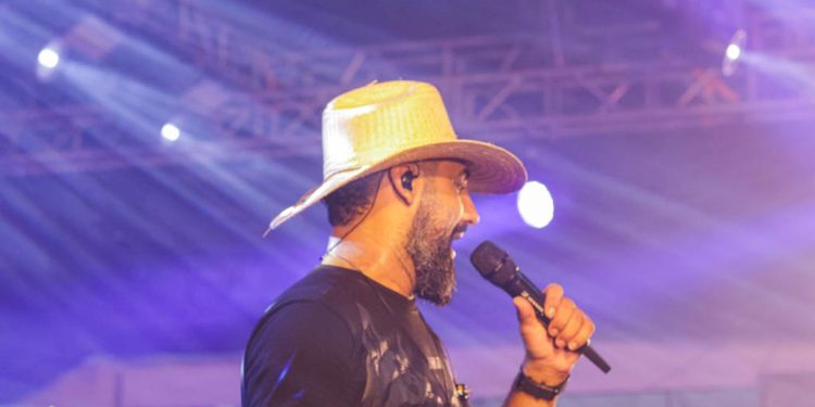 ARRAIÁ DO LITORAL: Raí Saia Rodada e Danieze Santiago encerram comemorações juninas em Cabedelo