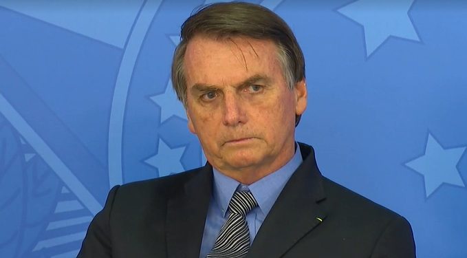 Pesquisa aponta que maioria dos brasileiros quer a inelegibilidade de Bolsonaro