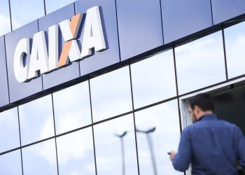 Após pedido de Lula, Caixa suspende cobrança de Pix para pessoa jurídica