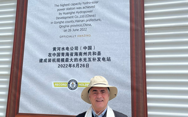 Luciano Cartaxo conhece projetos de sustentabilidade na China