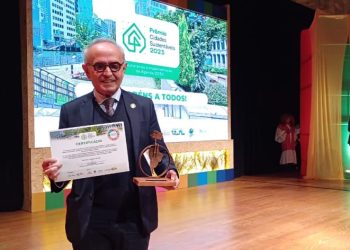 Com Programa Pão e Leite, Cícero Lucena recebe Prêmio Cidades Sustentáveis