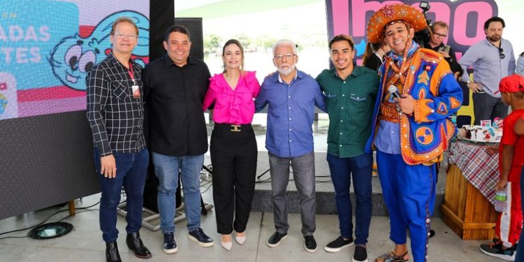 Sansão Gigante chega a Campina com chapéu e sanfona em ação do Governo do Estado e Mauricio de Sousa Produções