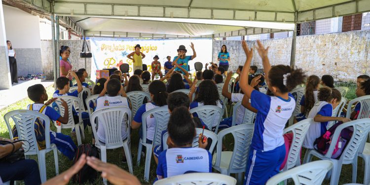 Cabedelo realiza ação pedagógica com foco na educação financeira e empreendedorismo